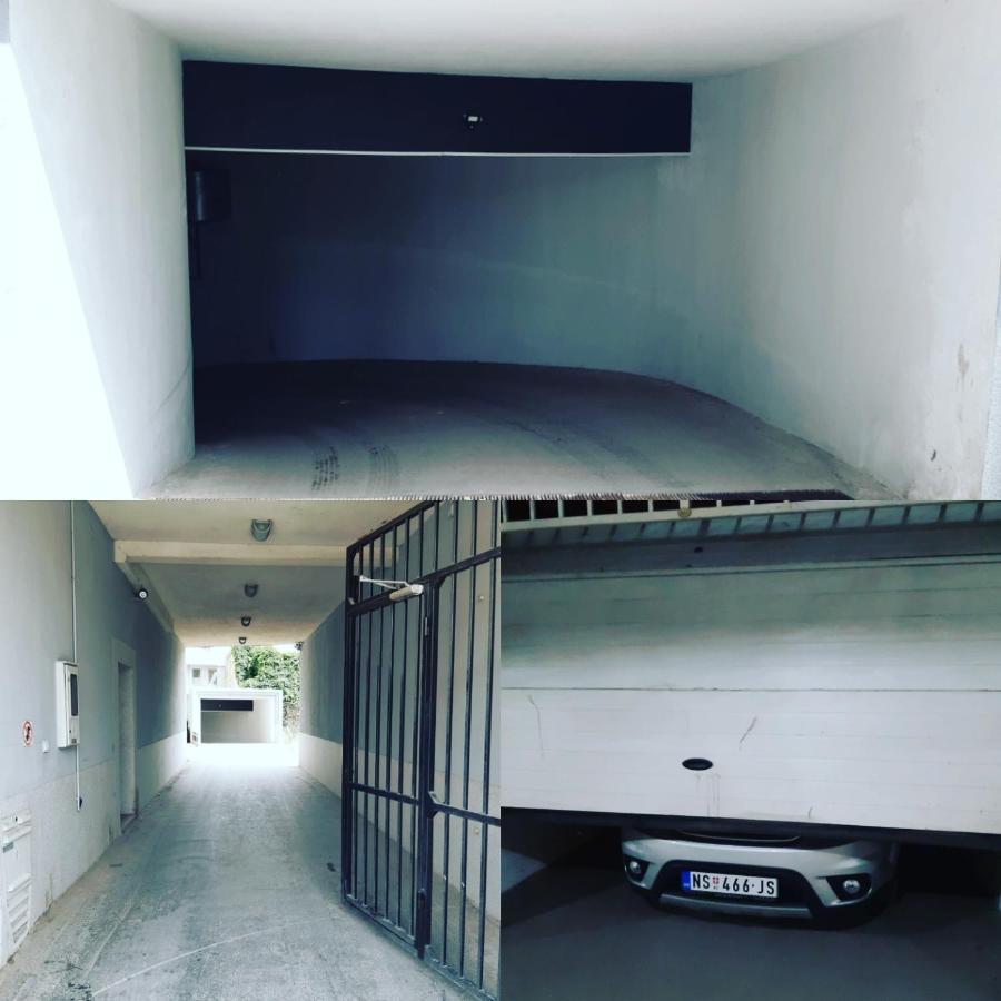 Downtown Apartment In Walk Zone With 3 Bedrooms And Garage ノヴィ・サド エクステリア 写真